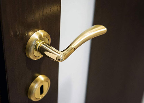 察雅24小时上门开锁公司