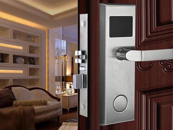 察雅24小时上门开锁公司