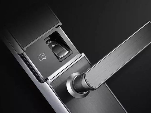 察雅24小时上门开锁公司